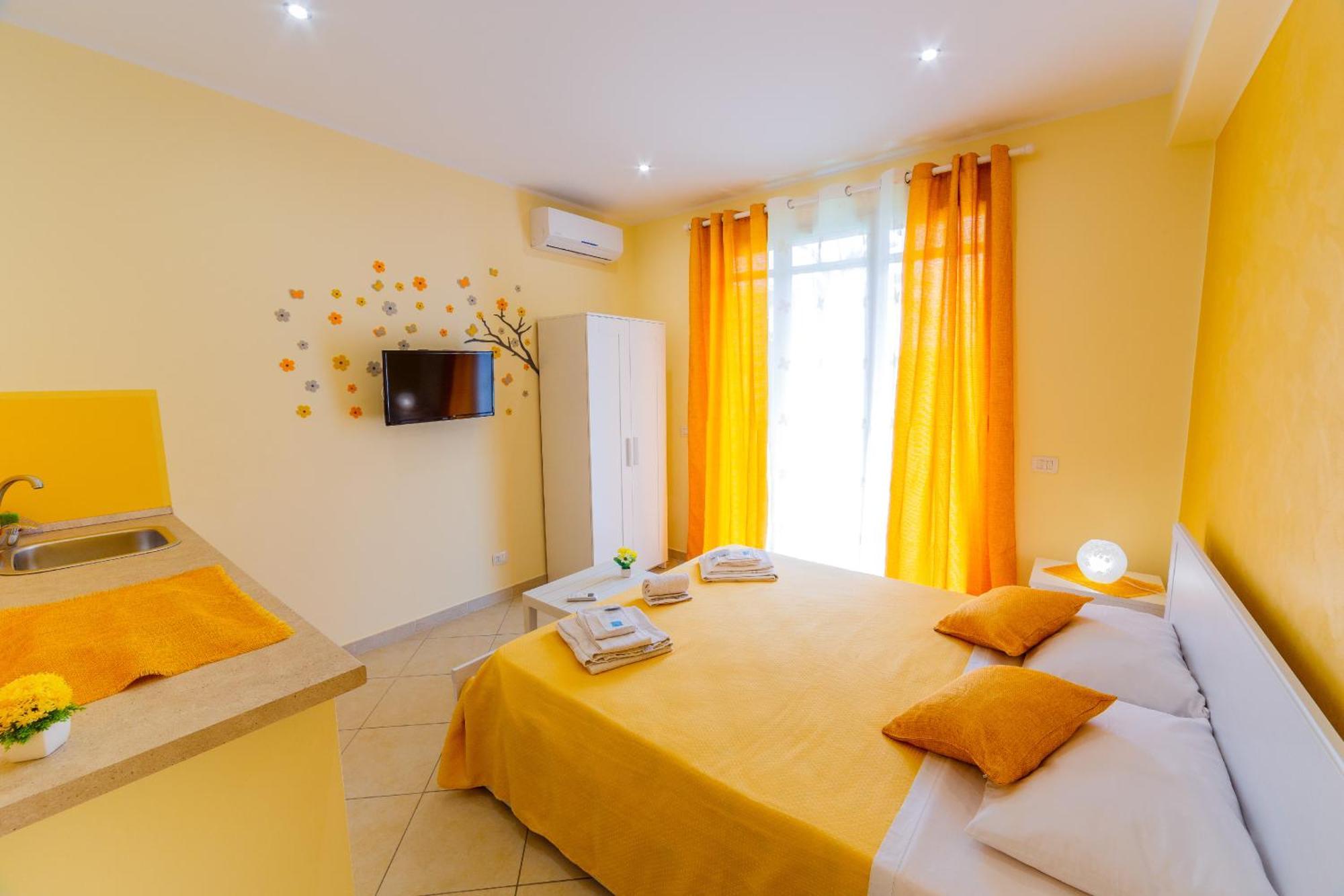 Sicily In Love 2 - Rooms & Breakfast Taormina Buitenkant foto