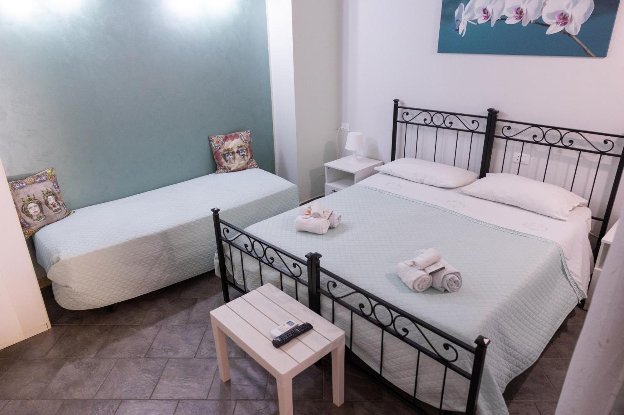 Sicily In Love 2 - Rooms & Breakfast Taormina Buitenkant foto
