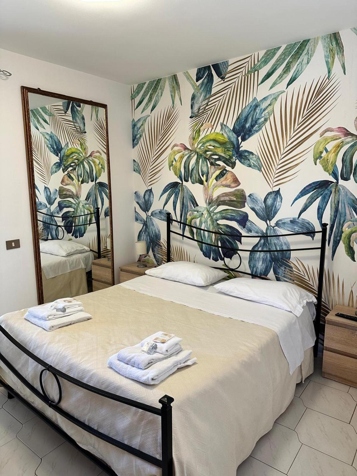 Sicily In Love 2 - Rooms & Breakfast Taormina Buitenkant foto